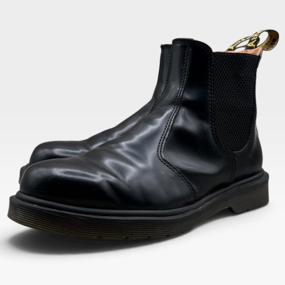 Dr. Martens 2976 Chelsea Boots Womens Size 7 Smooth Leather Black